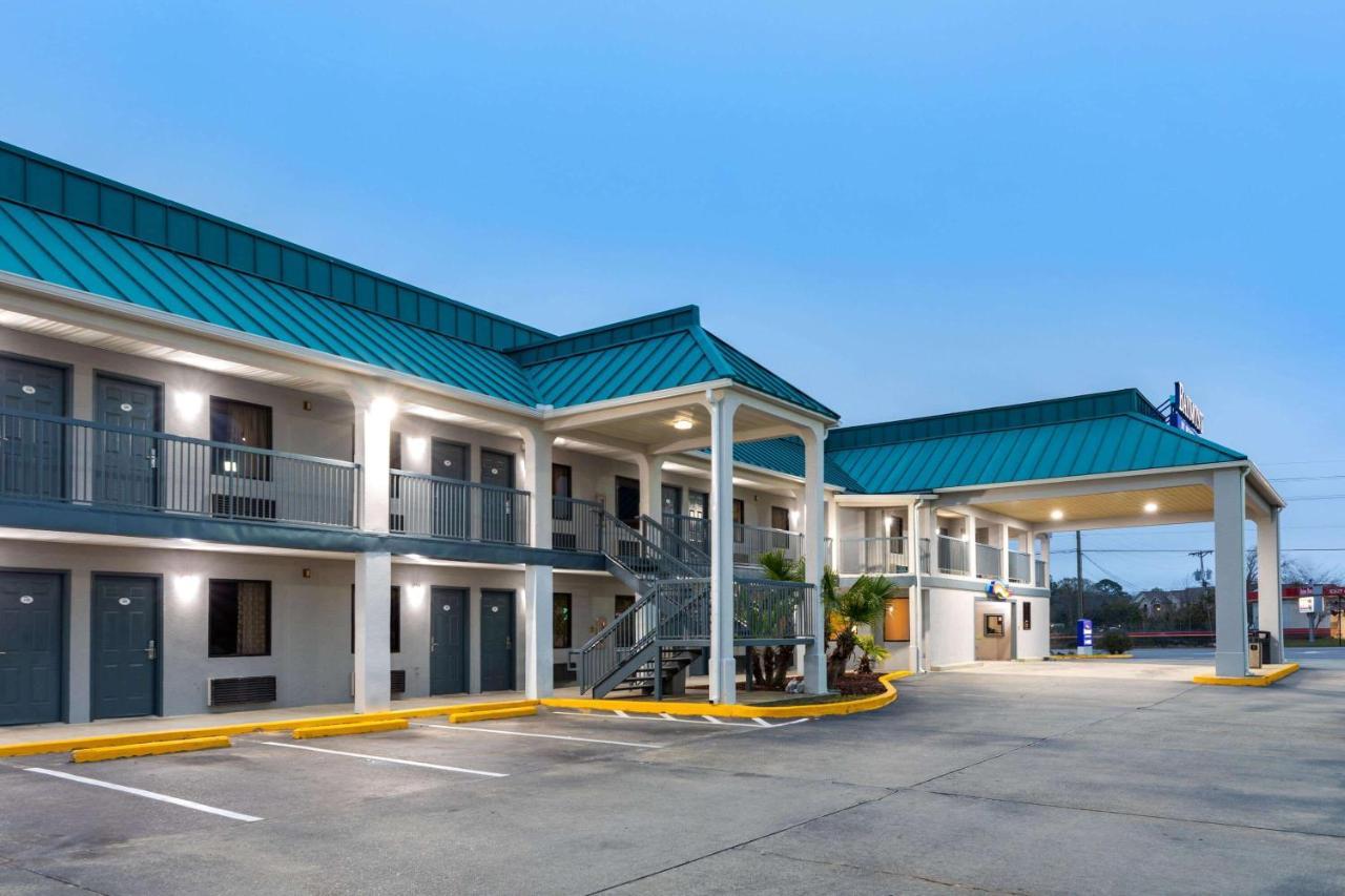 Motel Baymont By Wyndham Biloxi - Ocean Springs Extérieur photo