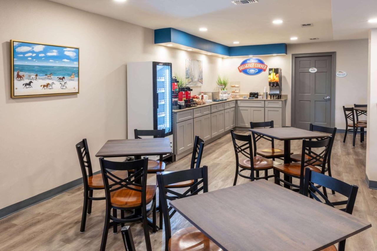 Motel Baymont By Wyndham Biloxi - Ocean Springs Extérieur photo