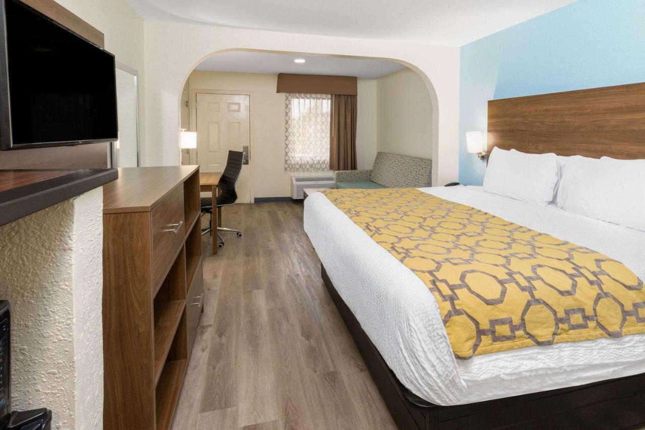 Motel Baymont By Wyndham Biloxi - Ocean Springs Extérieur photo