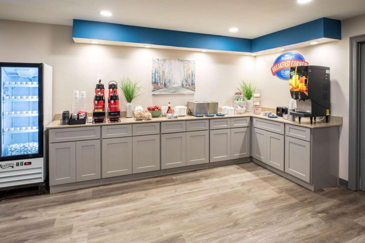 Motel Baymont By Wyndham Biloxi - Ocean Springs Extérieur photo